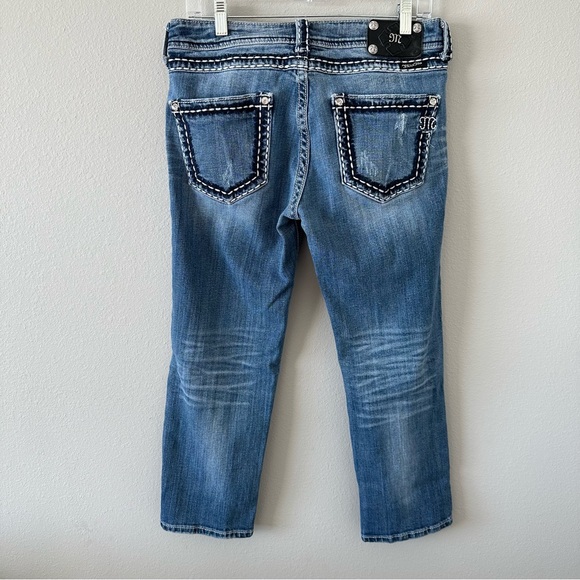 Miss Me Blue Straight Distressed Low/Mid Rise Capris/Short Jeans Waist Size 28 - Picture 8 of 16